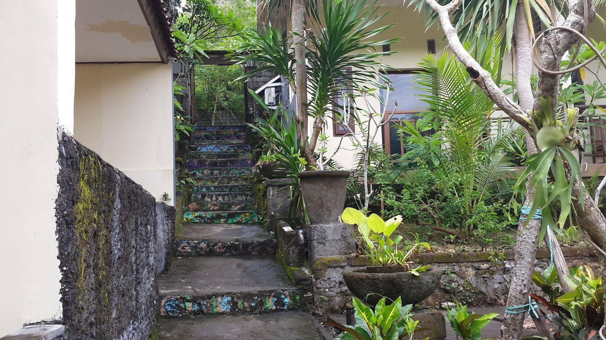 Belong Bunter Homestay Uluwatu Exteriör bild